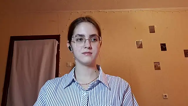 Snapshot of Katelemon chatting on May 2026 10:53:01 AM Katelemon online show from May 2026 10:53:01 AM