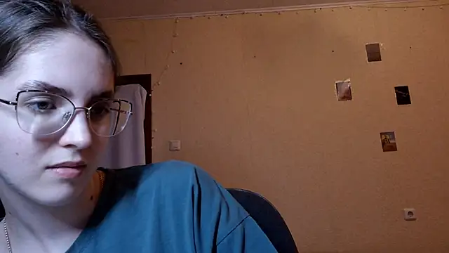 Snapshot of Katelemon chatting on June 2026 02:18:02 PM Katelemon online show from June 2026 02:18:02 PM