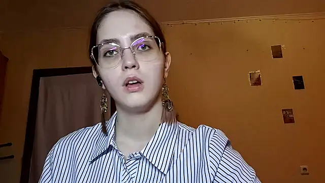 Snapshot of Katelemon chatting on April 2026 02:29:02 PM Katelemon online show from April 2026 02:29:02 PM