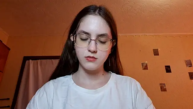 Katelemon online show from March 2026 12:16:01 PM