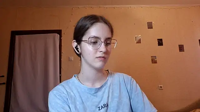 Snapshot of Katelemon chatting on June 2026 02:51:01 PM Katelemon online show from June 2026 02:51:01 PM