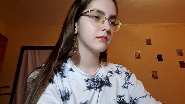 Katelemon online show from March 2026 12:13:02 PM