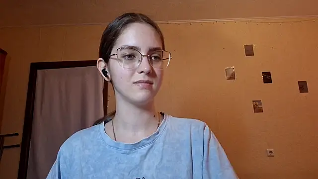 Snapshot of Katelemon chatting on June 2026 02:07:02 PM Katelemon online show from June 2026 02:07:02 PM