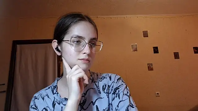 Snapshot of Katelemon chatting on June 2026 02:26:01 PM Katelemon online show from June 2026 02:26:01 PM