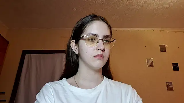 Katelemon online show from April 2026 07:26:02 AM