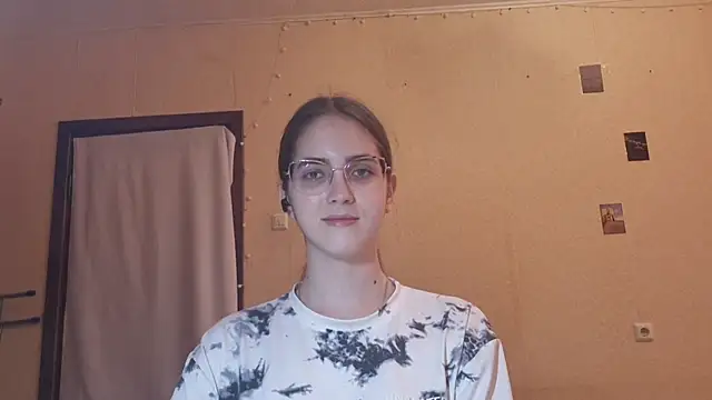 Snapshot of Katelemon chatting on July 2026 09:39:02 AM Katelemon online show from July 2026 09:39:02 AM