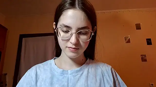 Snapshot of Katelemon chatting on May 2026 02:10:01 PM Katelemon online show from May 2026 02:10:01 PM