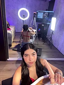 Snapshot of Ambarina_ chatting on April 2026 11:39:01 AM Ambarina online show from April 2026 11:39:01 AM