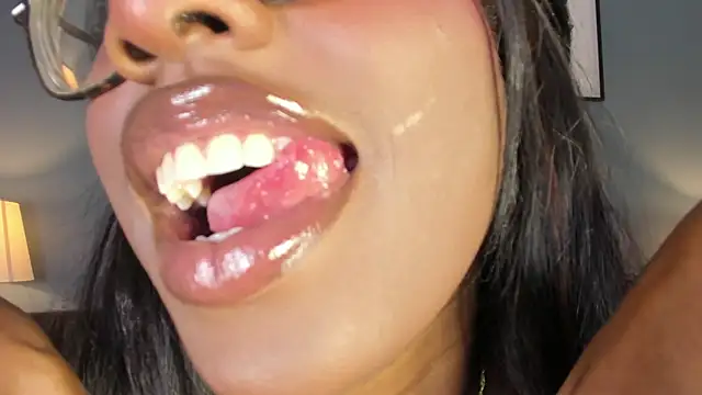 MelodyBlazze online show from February 2026 08:20:01 PM