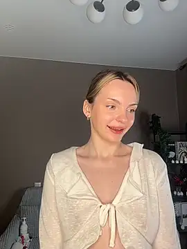 Snapshot of MaryFlare chatting on February 2026 12:35:02 AM MaryFlare online show from February 2026 12:35:02 AM