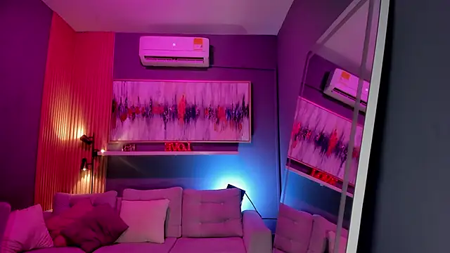 janinne lu online show from April 2026 11:12:02 AM