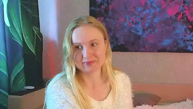 Snapshot of Lanavi_Smile chatting on June 2026 06:13:01 AM Lanavi Smile online show from June 2026 06:13:01 AM
