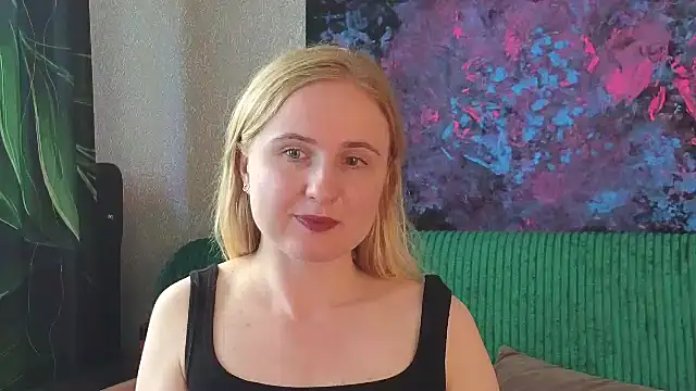 Snapshot of Lanavi_Smile chatting on June 2026 06:08:01 AM Lanavi Smile online show from June 2026 06:08:01 AM