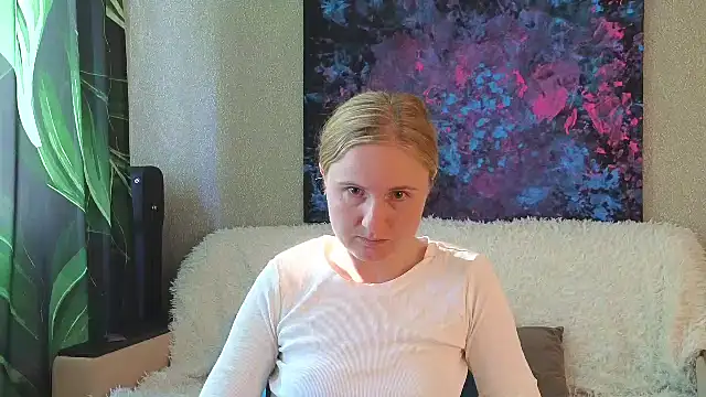 Snapshot of Lanavi_Smile chatting on July 2026 06:10:02 AM Lanavi Smile online show from July 2026 06:10:02 AM