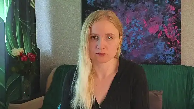 Snapshot of Lanavi_Smile chatting on July 2026 06:24:02 AM Lanavi Smile online show from July 2026 06:24:02 AM