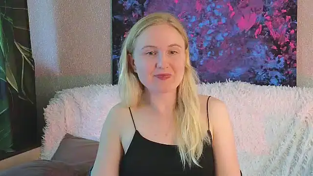 Snapshot of Lanavi_Smile chatting on July 2026 06:20:02 AM Lanavi Smile online show from July 2026 06:20:02 AM