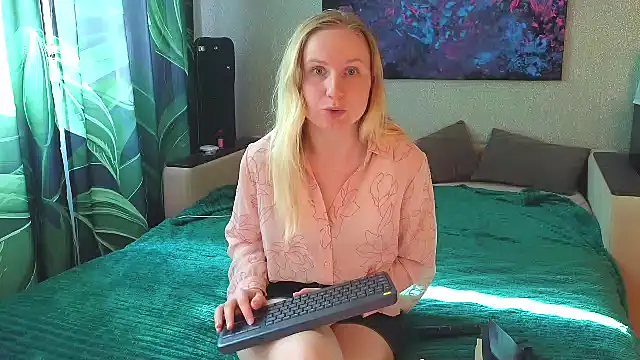 Lanavi Smile online show from May 2026 06:12:01 AM