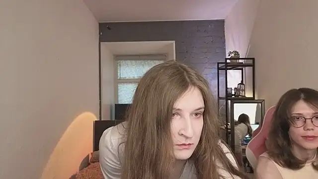 ZoriaLovesLuna online show from March 2026 06:50:01 AM