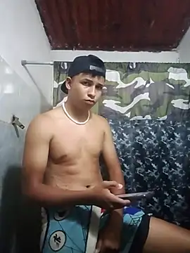 zeus23cm1 online show from February 2026 10:09:02 PM