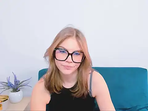 StormiSmooth online show from March 2026 09:13:01 AM