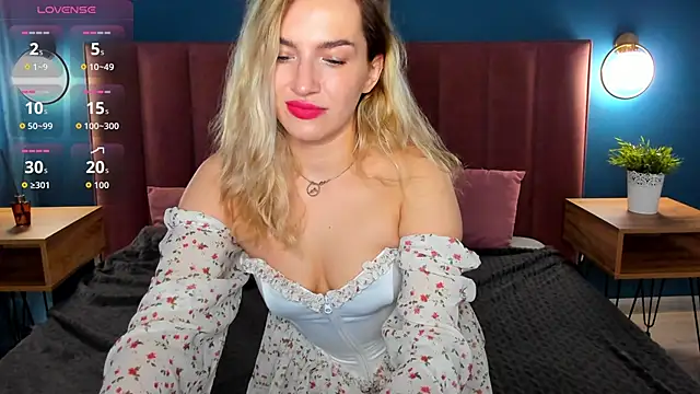 StellaAlluring online show from May 2026 01:48:01 AM