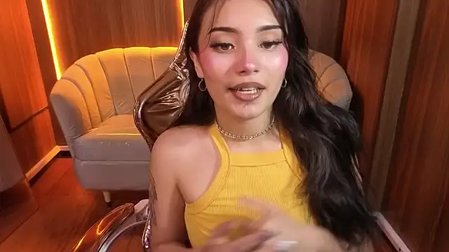 Daphne nicole b online show from April 2026 12:51:01 PM