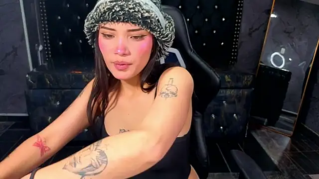 Snapshot of Daphne_nicole_b chatting on July 2026 12:52:02 PM Daphne nicole b online show from July 2026 12:52:02 PM