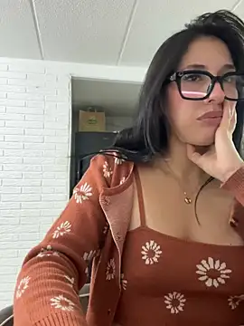 susi chimm online show from March 2026 01:35:02 AM