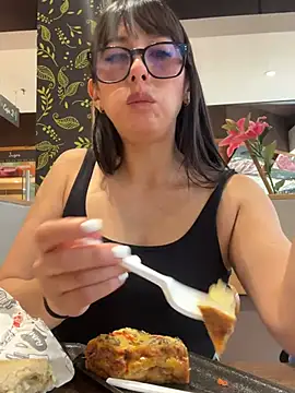 susi chimm online show from May 2026 04:23:01 PM