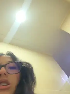 susi chimm online show from April 2026 04:54:02 PM