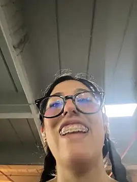 susi chimm online show from February 2026 02:07:01 PM