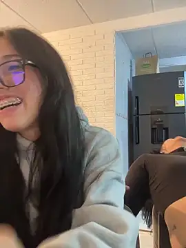 susi chimm online show from April 2026 01:55:02 AM