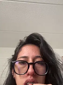 susi chimm online show from March 2026 01:07:01 PM