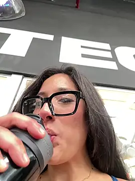 susi chimm online show from March 2026 03:24:02 PM