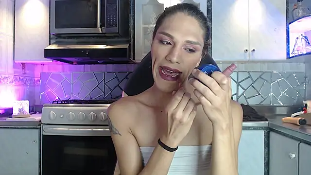 CrisOzzz online show from April 2026 06:34:02 PM