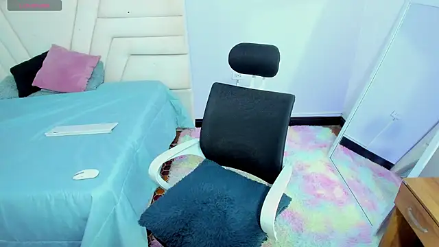 Red-april online show from February 2026 02:06:01 PM