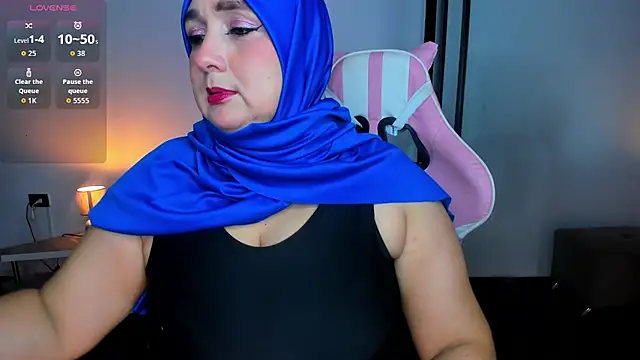HijabiMilff online show from May 2026 01:50:01 PM