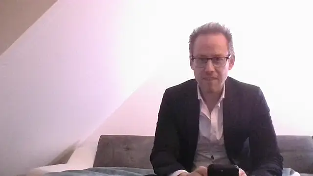 Snapshot of Lost_in_lace chatting on March 2026 07:10:02 PM Lost in lace online show from March 2026 07:10:02 PM