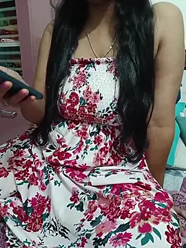 Queenlipx online show from March 2026 05:27:02 PM