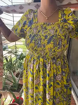 Queenlipx online show from May 2026 06:52:01 AM