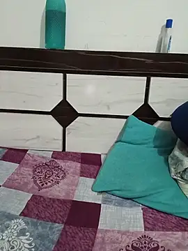 Queenlipx online show from March 2026 03:52:01 PM