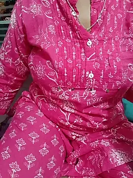 Queenlipx online show from March 2026 03:39:01 PM