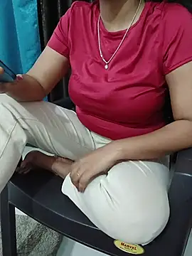 Queenlipx online show from March 2026 01:57:01 PM