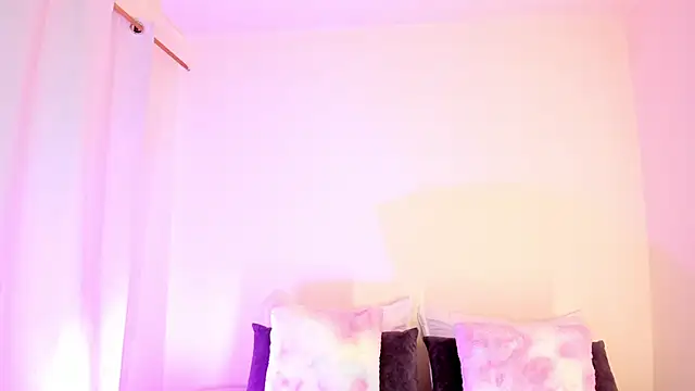 MIAA ROBERTSS online show from March 2026 05:58:01 AM