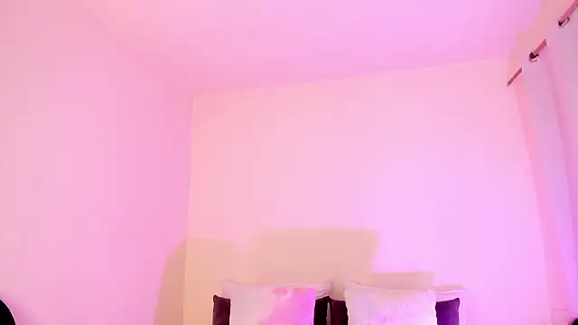 MIAA ROBERTSS online show from March 2026 06:14:01 AM