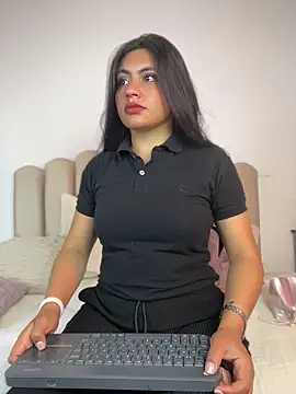 celeste z online show from May 2026 02:43:01 PM
