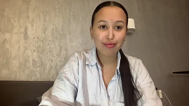 Dana 005 online show from March 2026 08:08:01 PM