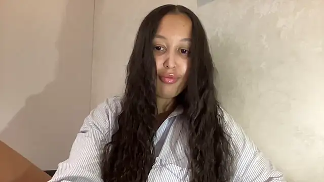 Dana 005 online show from May 2026 08:41:01 PM