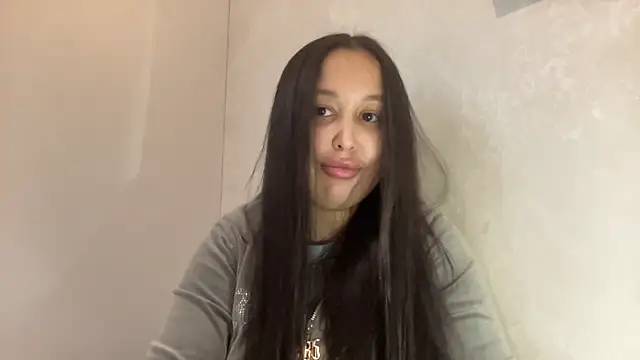 Dana 005 online show from March 2026 07:08:02 PM