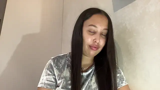 Dana 005 online show from March 2026 07:48:01 PM